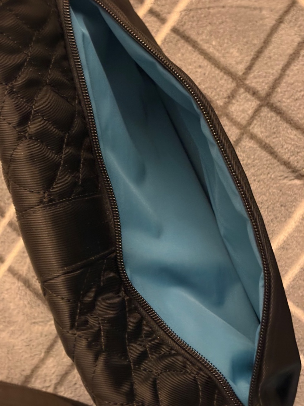 Travelon Black Quilted Nylon Messenger Crossbody Bag Organizer Travel Purse EUC - Picture 6 of 14